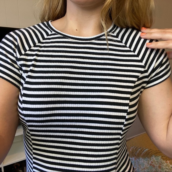 BLACK AND WHITE STRIPE DRESS 🖤🤍🖤 - Picture 2 of 4